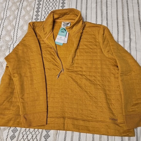 Long-sleeved half zip Marmot pullover. Goldenrod. NWT - Picture 2 of 4